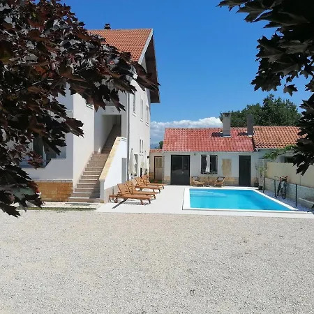 Lägenhet Two House Pool With Natural Chlor Garden Bbq Pridraga
