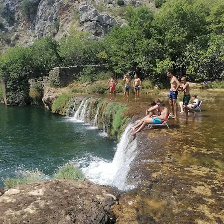 Two House Pool With Natural Chlor Garden Bbq Lägenhet Pridraga