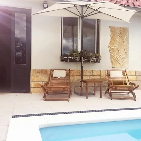 Two House Pool With Natural Chlor Garden Bbq * Pridraga